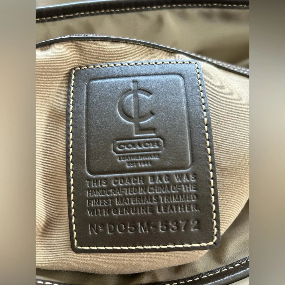 Coach Rare Retired XL Nylon Bag NºD05M- 5372 - Picture 9 of 16